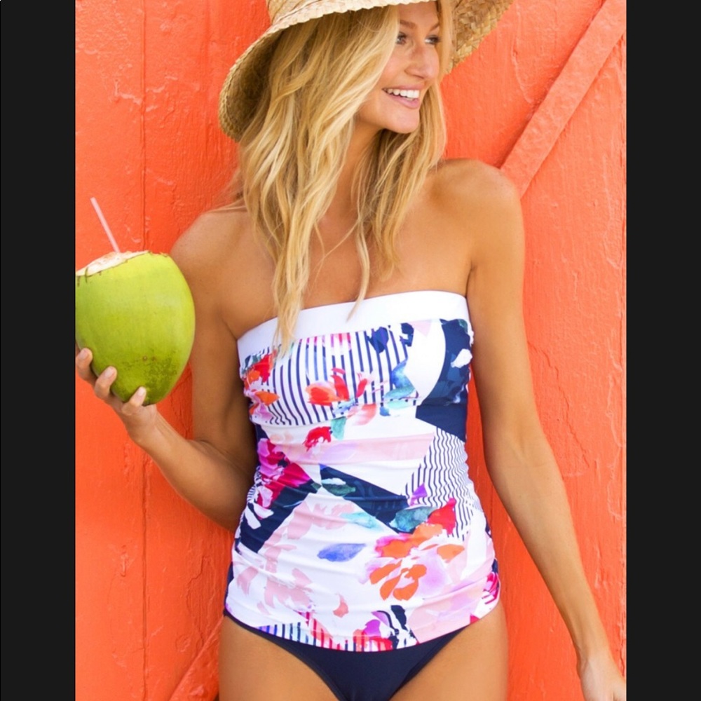NWT nautabloom size L tankini top w/ conv. strap